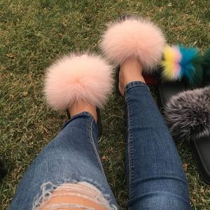 Faux fur slides